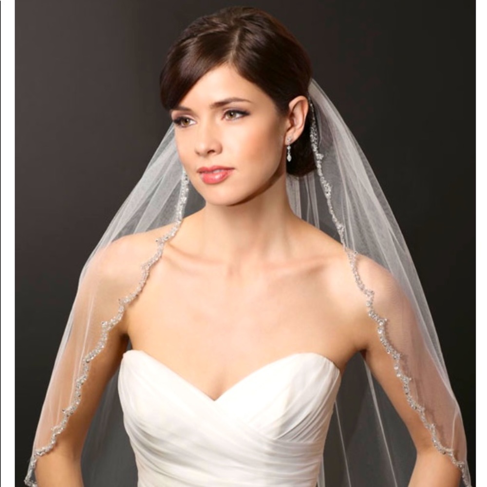 Wedding veil - Bride NWT (Kleinfeld Bridal)